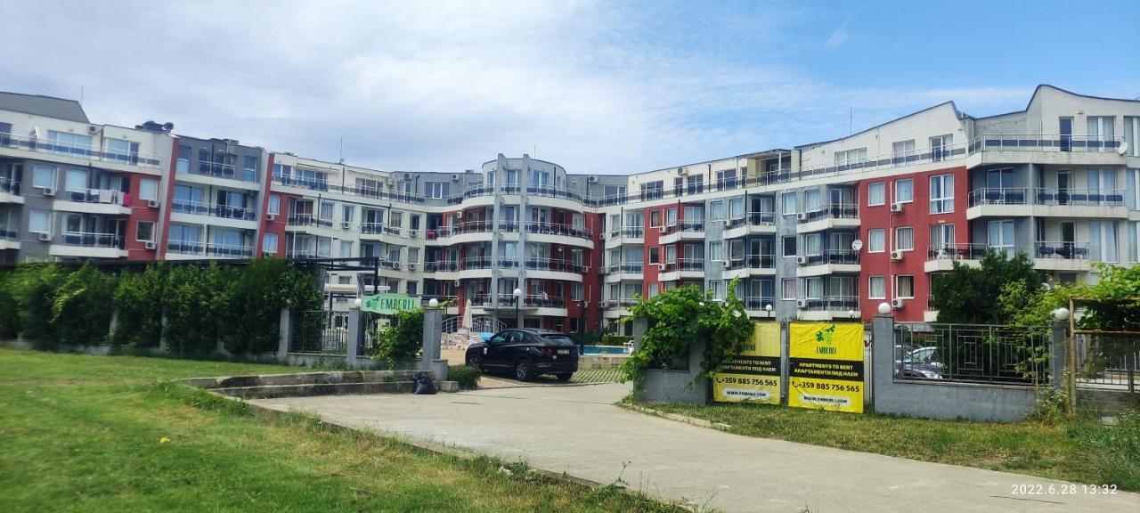 Excellent Apartment In Emberli Aparthotel. Lozenets Extérieur photo