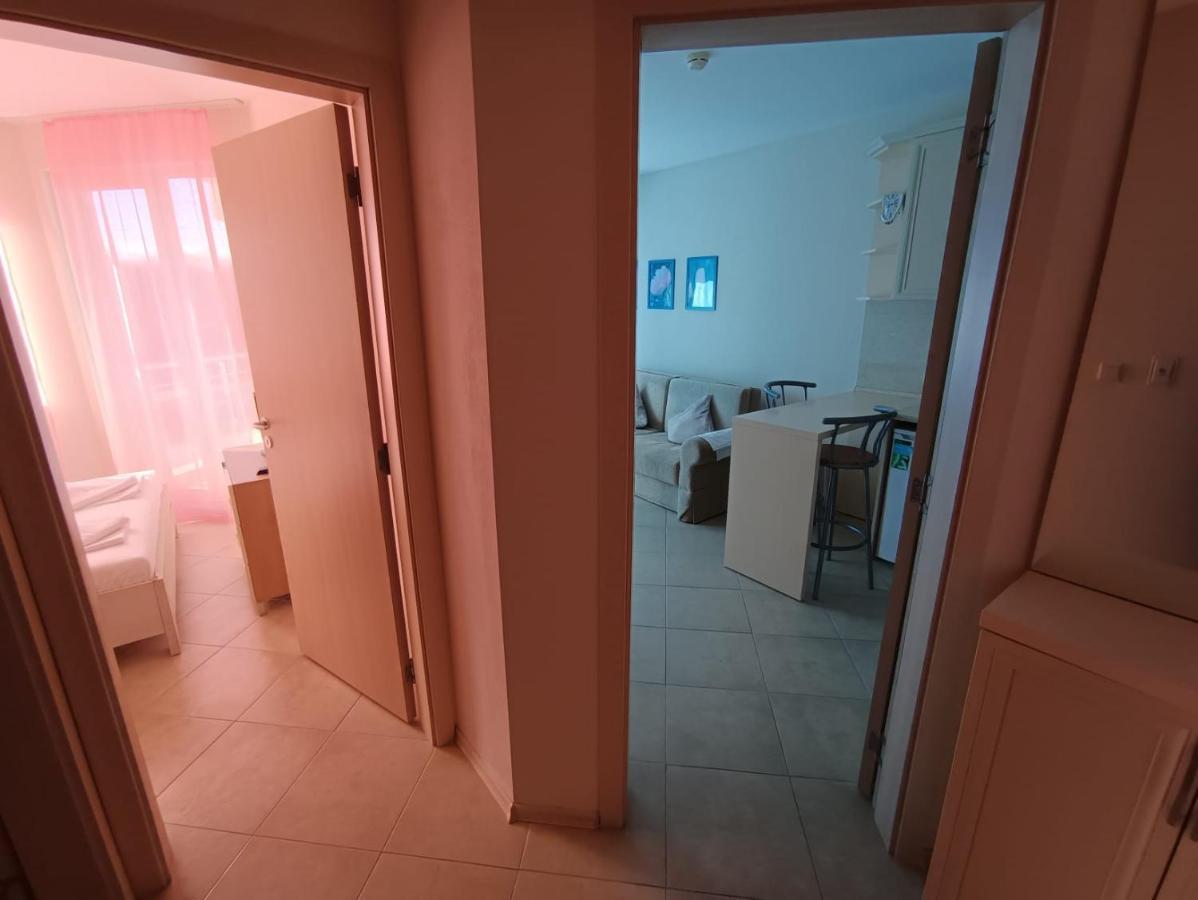 Excellent Apartment In Emberli Aparthotel. Lozenets Extérieur photo